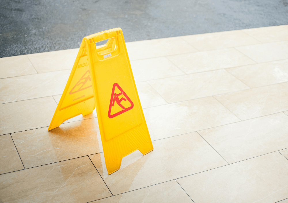 Efektywne zabezpieczenie śliskich powierzchni – stawiamy na dobry preparat antypoślizgowy Bautech NON-SLIP